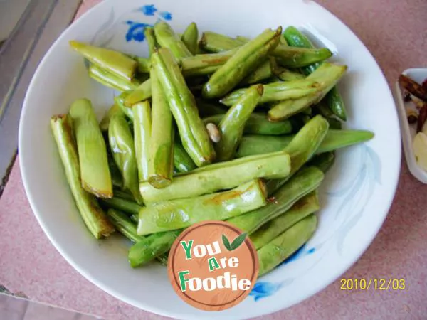 Dry-Fried Green Beans with Minced Pork and Preserved Vegetables