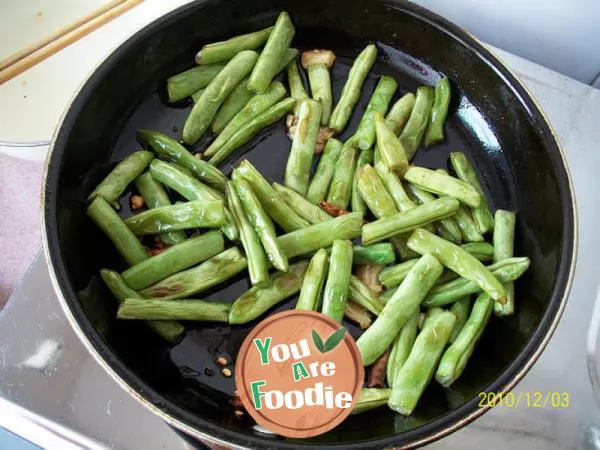 Dry-Fried Green Beans with Minced Pork and Preserved Vegetables