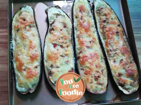 Baked eggplant with cheese