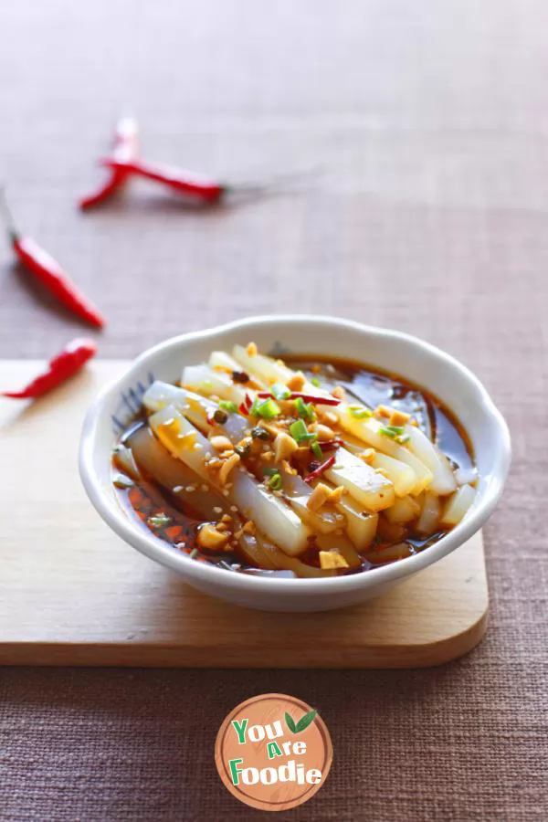 Tossed-Clear-Noodles-in-Chili-Sauce