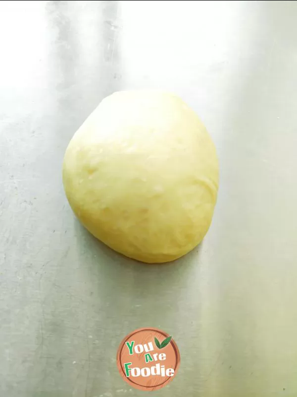 Steamed bun with coconut paste