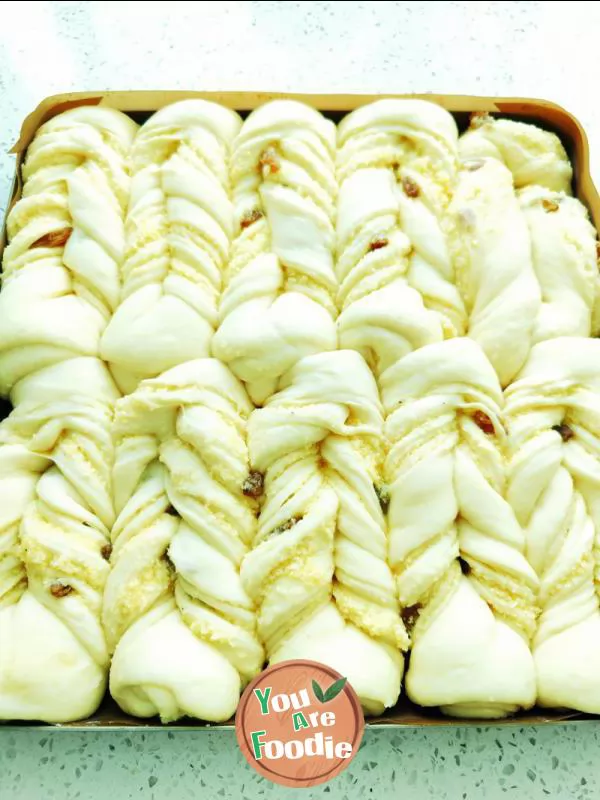 Steamed bun with coconut paste