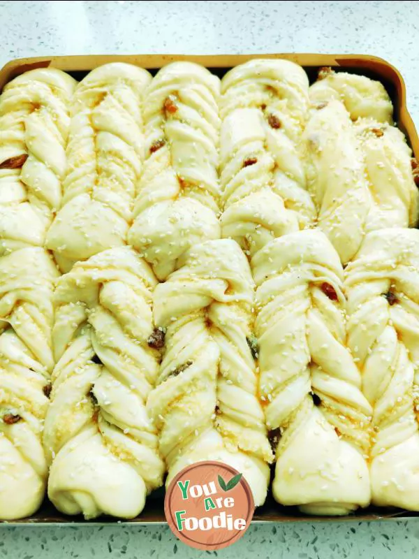 Steamed bun with coconut paste