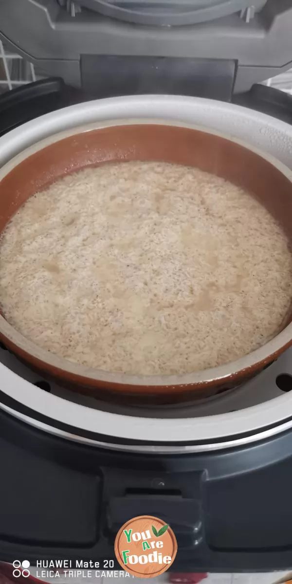 Steamed Meat Cake with Egg Yolk