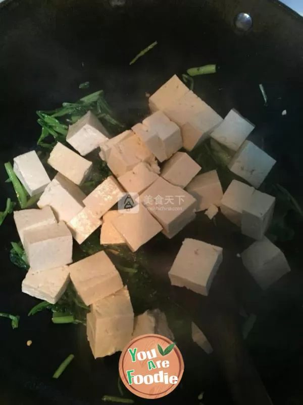 Stewed tofu with cabbage