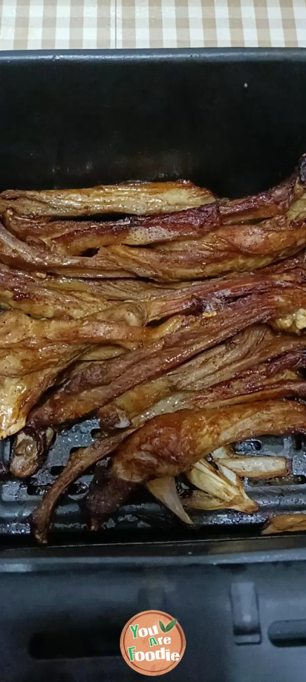 Roast lamb chops in air frying pan