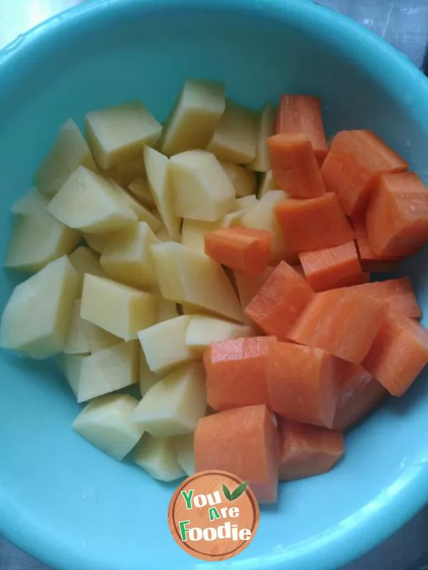 Stewed carrot with beef
