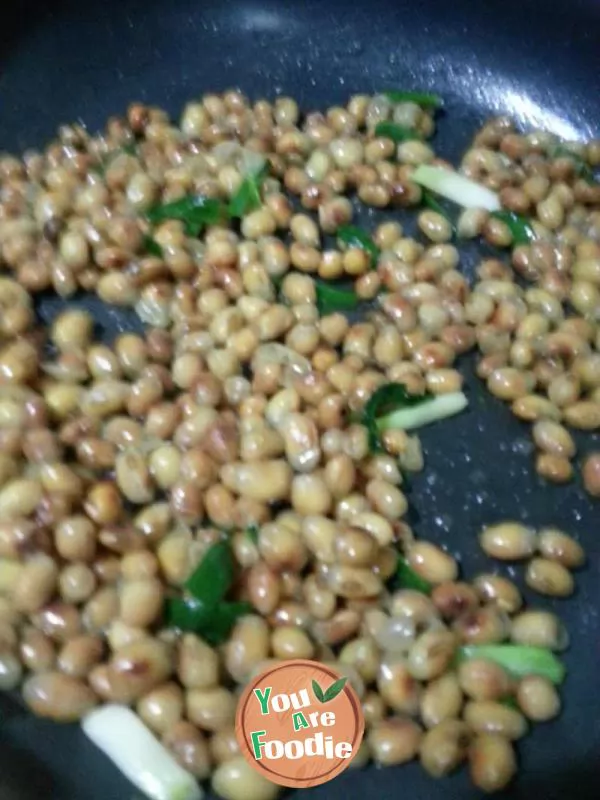 Dried soybean with Scallion