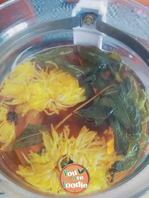 Mint chrysanthemum tea