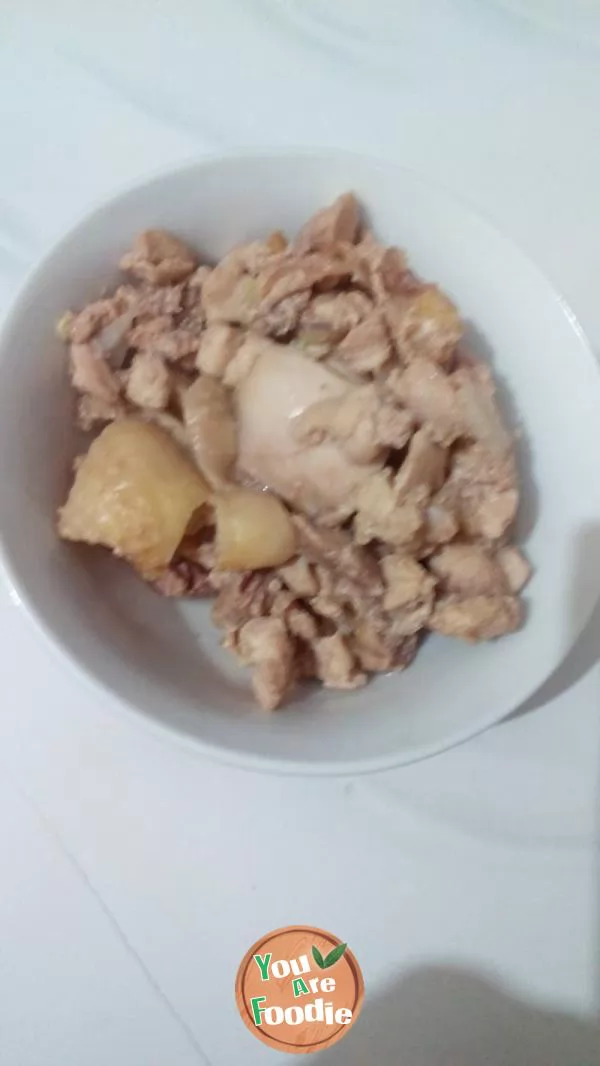 Diced chicken with lotus root