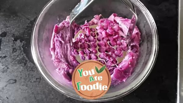 Fermented egg with purple potato