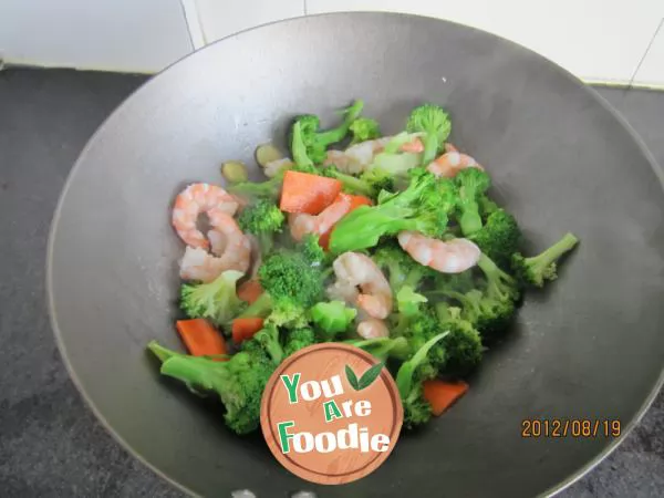 Fried shrimps with Broccoli