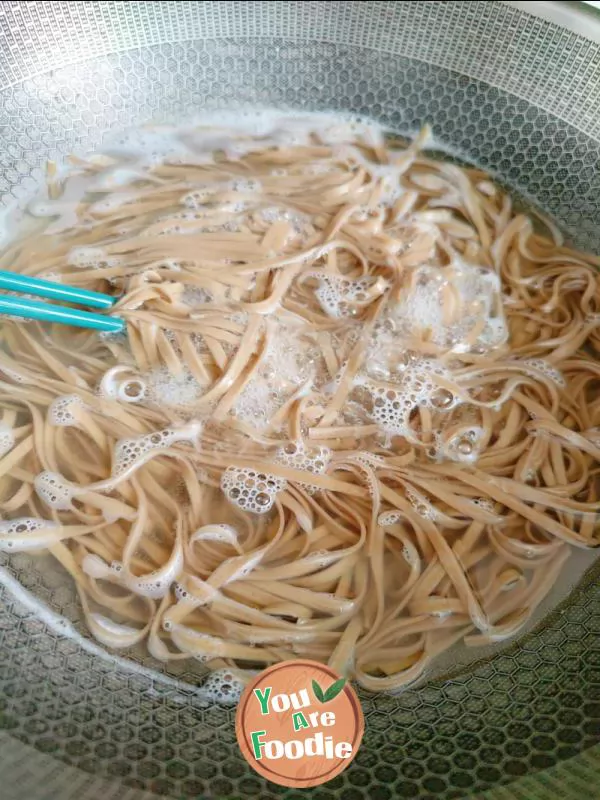 Beef brisket and buckwheat noodles in clear soup