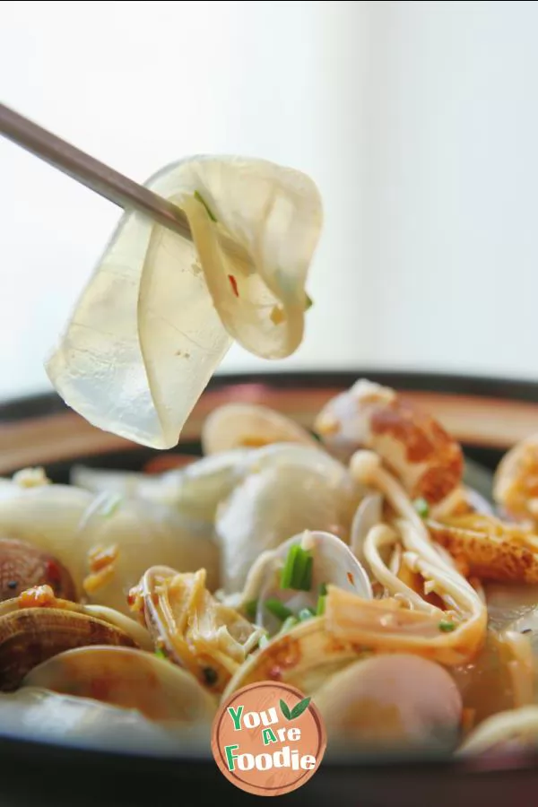 Stewed clam with iron stick yam powder