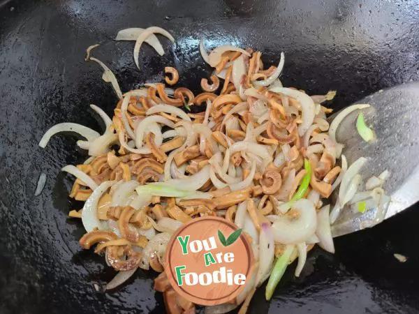 Stir fried Shredded Squid with Onion