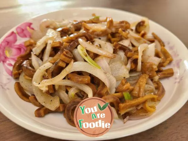 Stir fried Shredded Squid with Onion