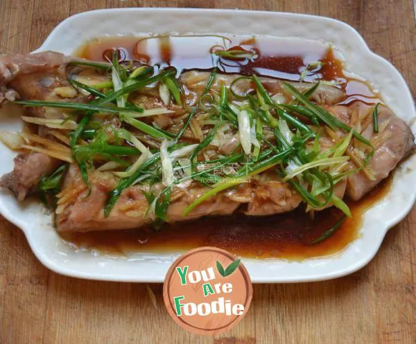 Steamed grass carp brisket