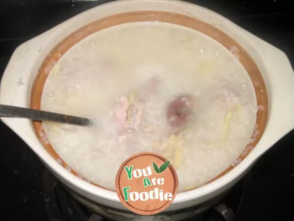 Pork liver and lean meat porridge