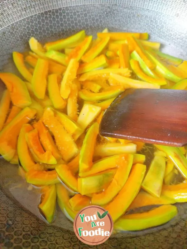 Baked pumpkin with salted egg yolk