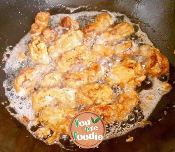 Braised pork with pineapple