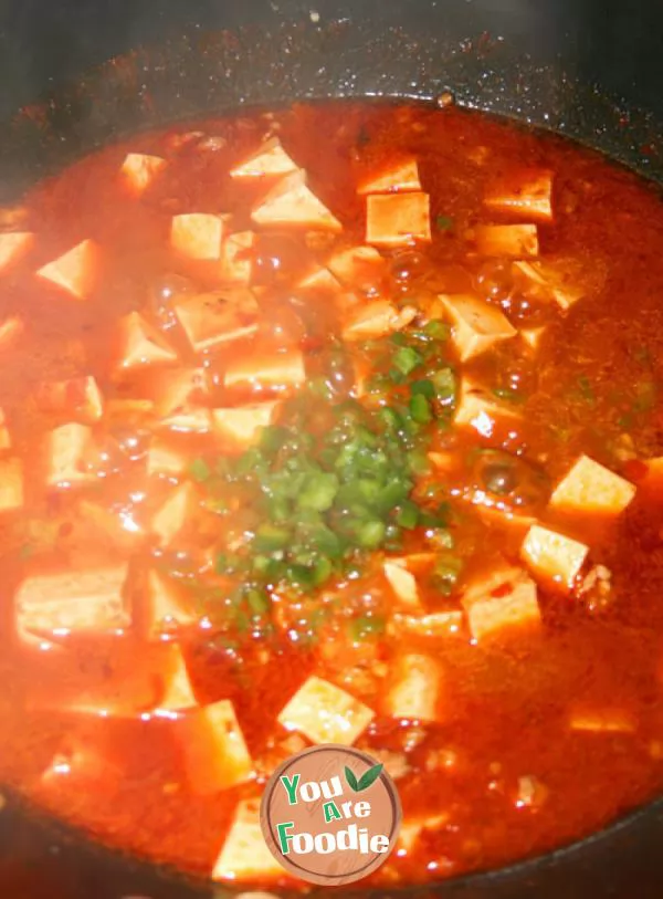 [three steps, 10 minutes to finish a plate of delicious] Sichuan Mapo Tofu