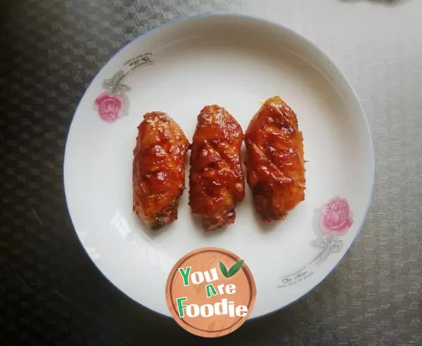 Roast chicken wings with barbecue sauce