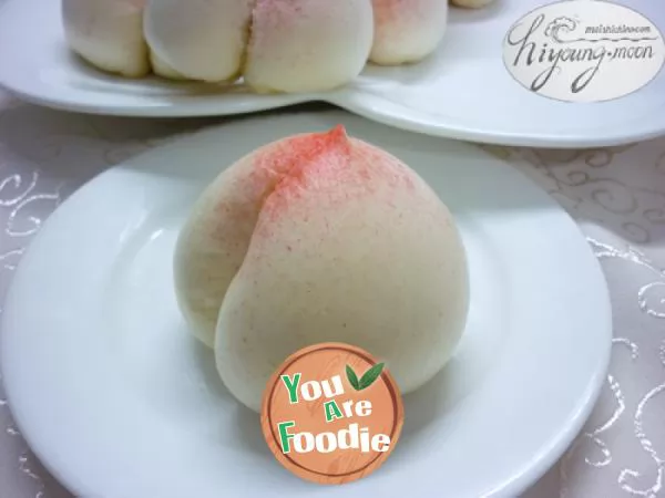 Peach-Shaped-Mantou