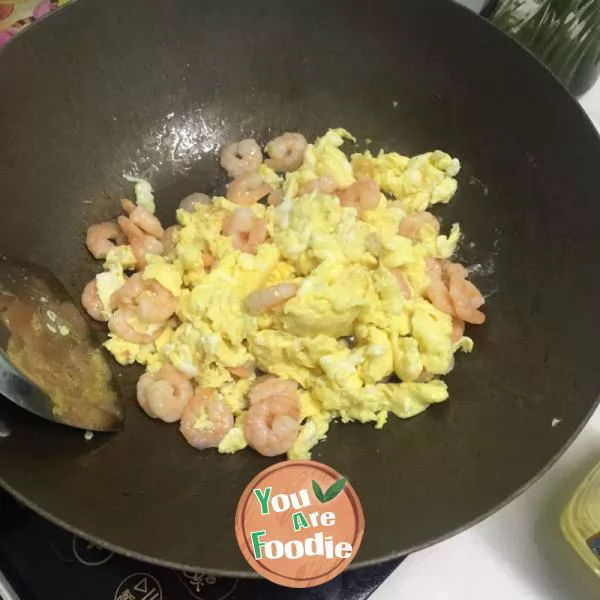 Fried egg with shrimp