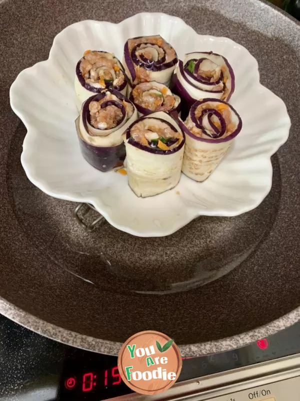 Eggplant meat roll