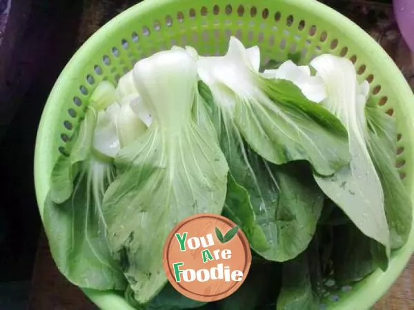 Chinese cabbage with garlic