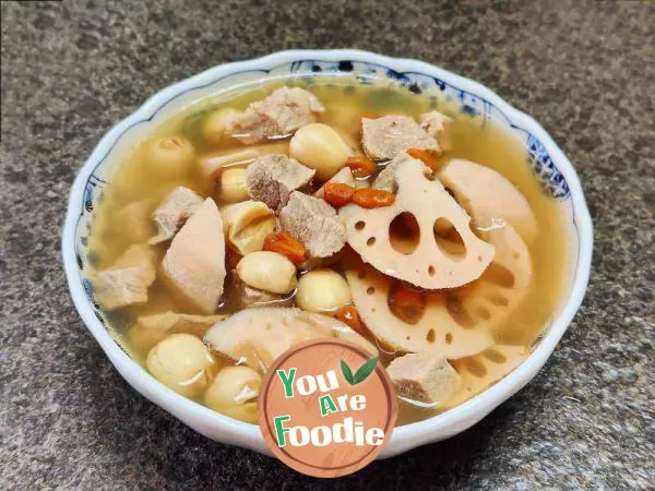 Lotus root and lotus seed lean meat soup