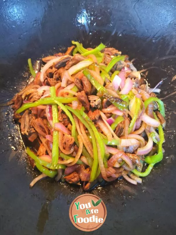 Fried Chicken Heart with Onion and Green Pepper