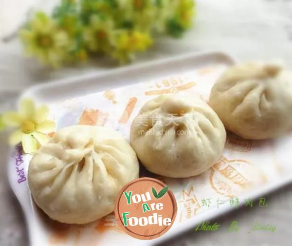 Shrimp meat bun