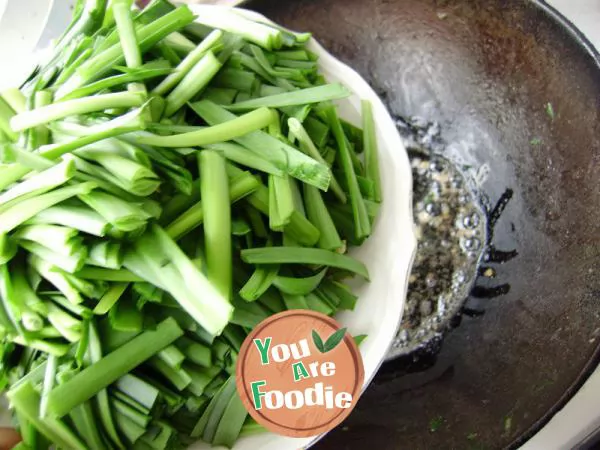 Fried cuttlefish with leeks