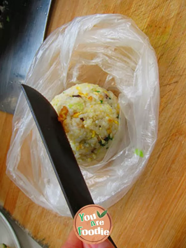 Ten minutes to fill your stomach - fried rice with eggs