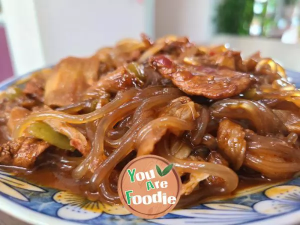 Stewed Pork with Pickled Vegetable Noodles