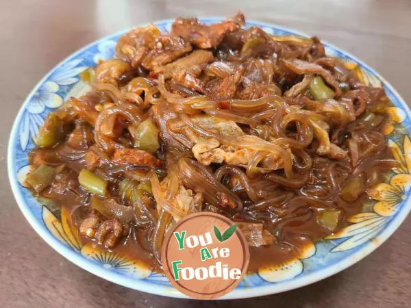 Stewed Pork with Pickled Vegetable Noodles