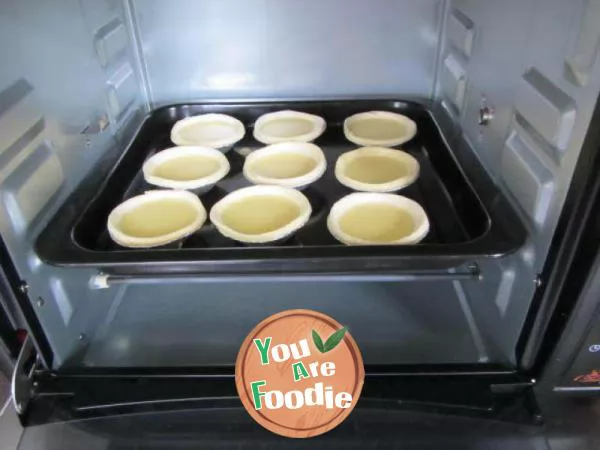 Portuguese egg tart is easy to make