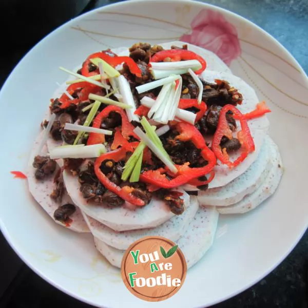 Steamed taro with bean paste