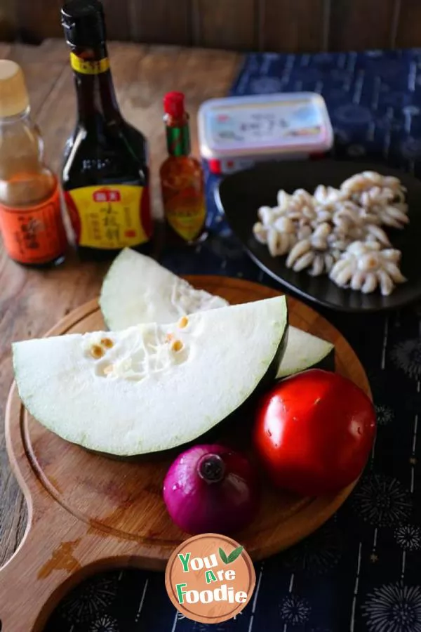 Stewed rice with cuttlefish and white gourd