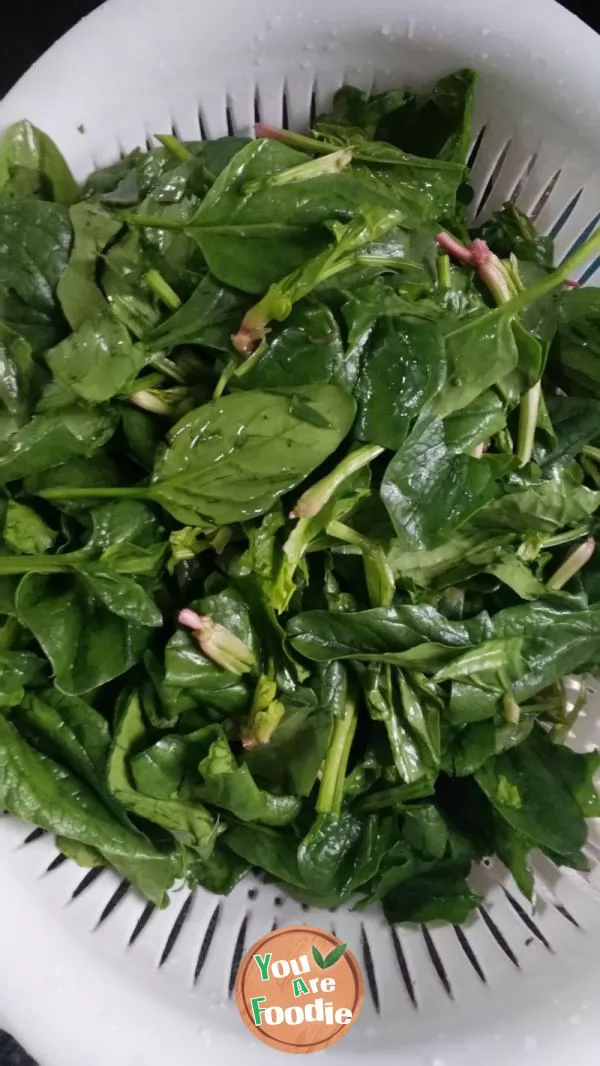 Spinach salad