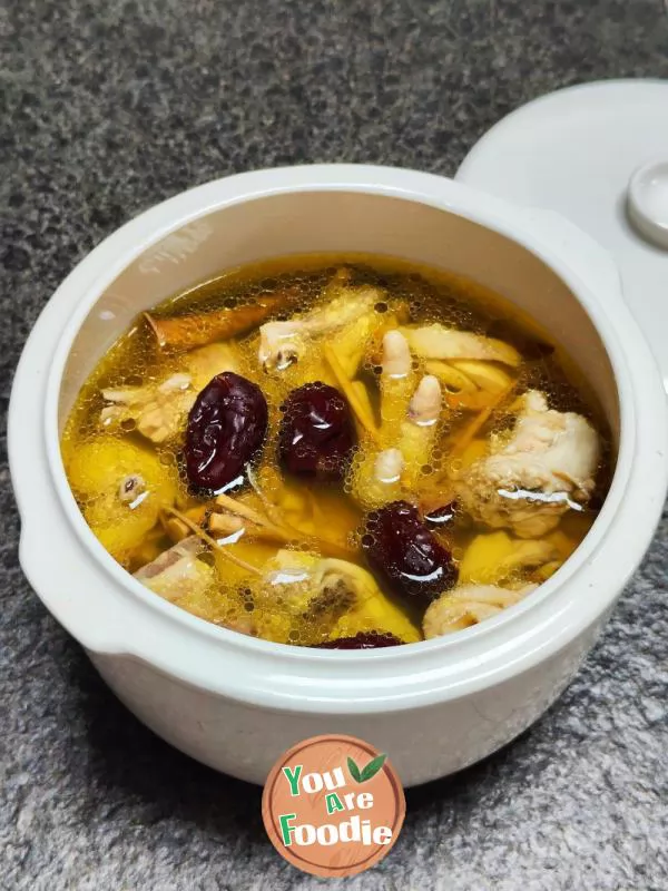 Stewed Chicken Soup with Ginseng Root