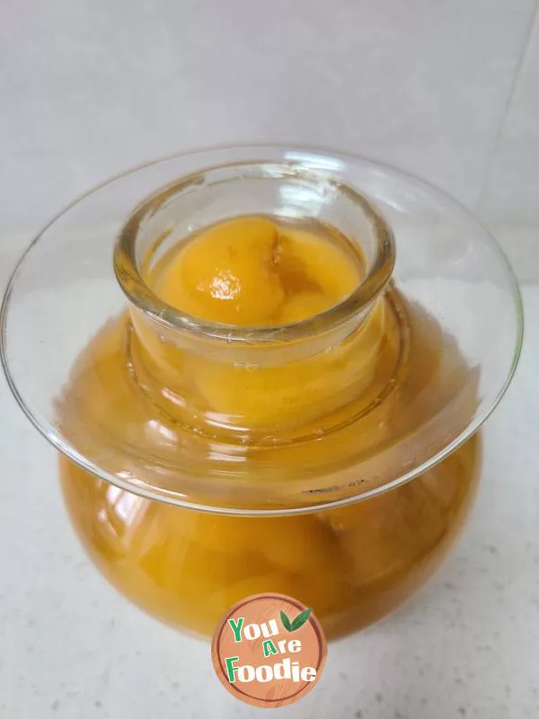 Canned apricots