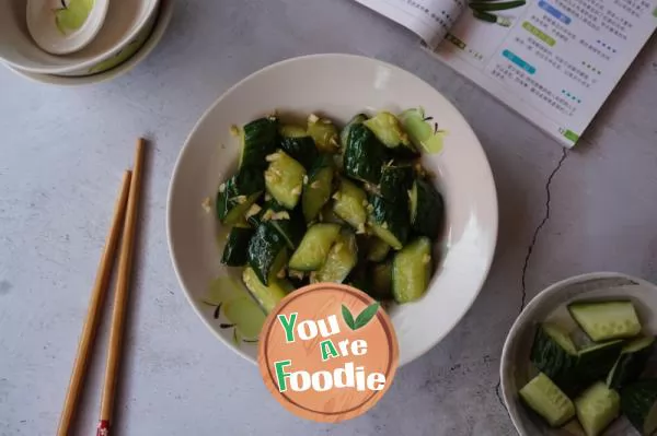Stir fried cucumber with vegetable