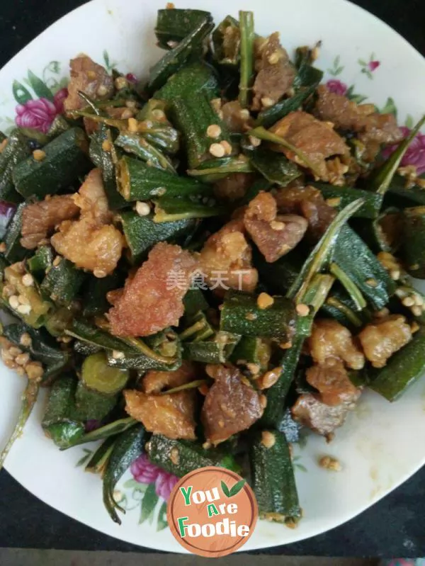 Fried pork with okra