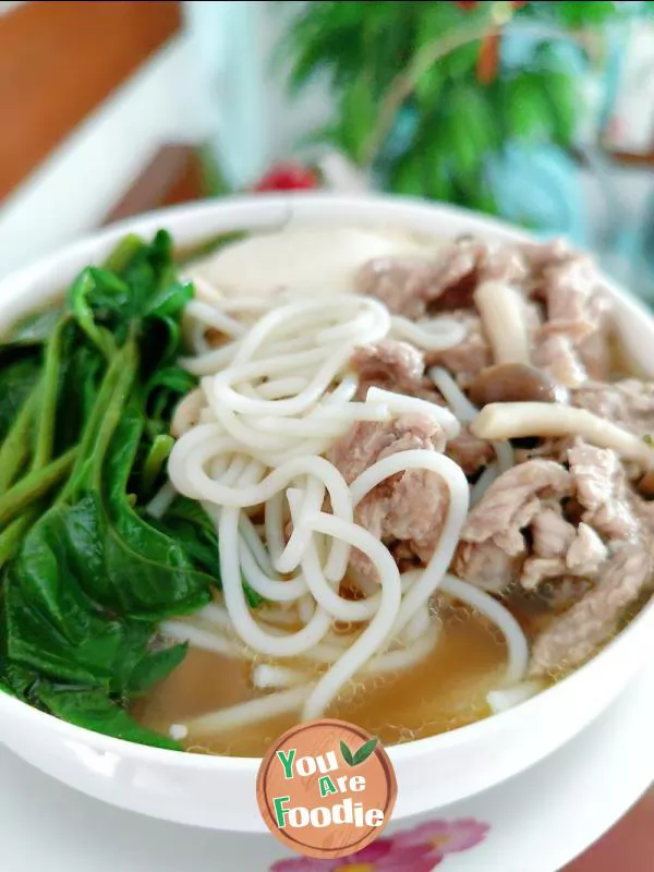 Boiled rice noodles