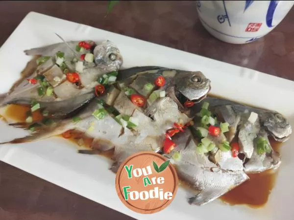 Steamed pomfret 