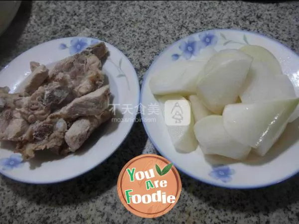 Braised keel with radish