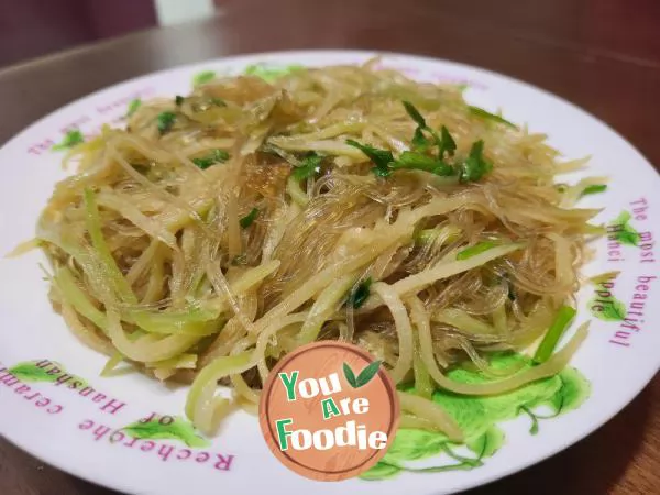 Fried vermicelli with shredded radish