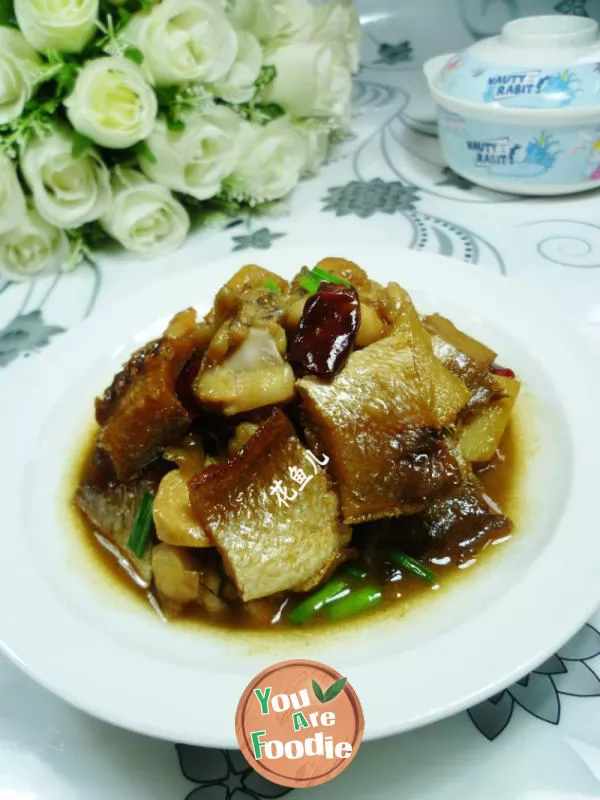 Braised-bullfrog-with-yellow-croaker